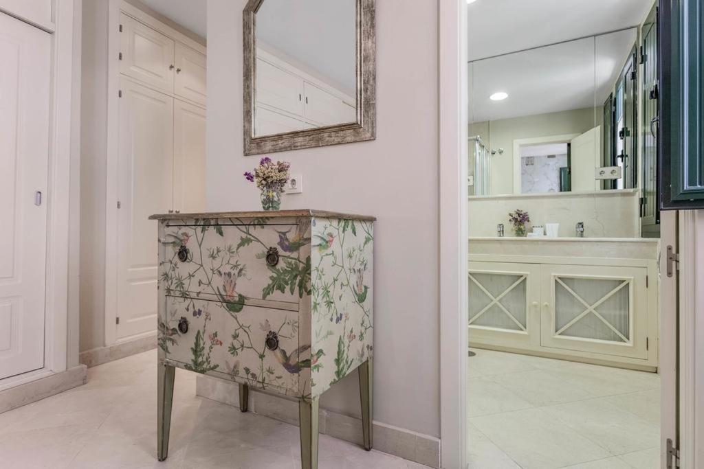 Fam Sevillian Townhouse Casa de vacances Sevilla